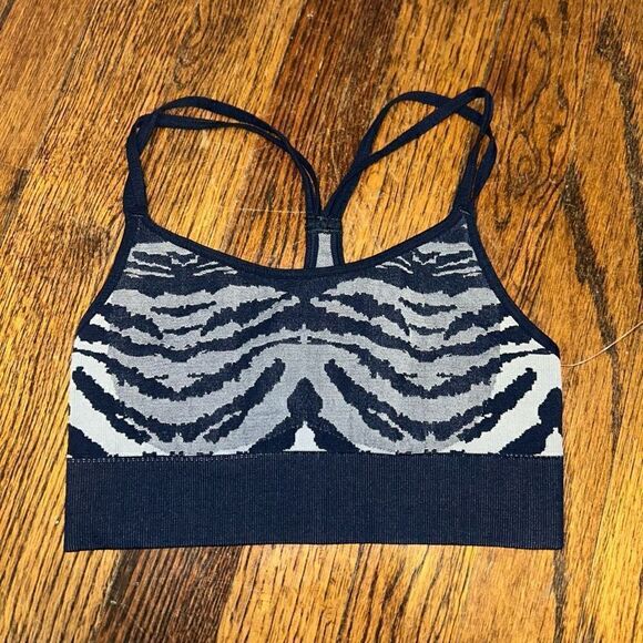 NWOT Bombshell Sportswear Bra - Picture 1 of 4